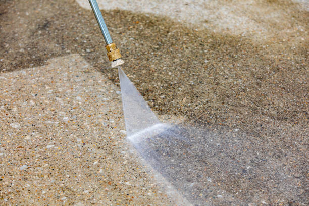 Best Restaurant Pressure Washing  in Menasha, WI